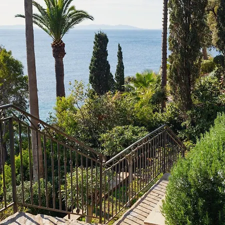 Les Volets Verts Le Rayol-Canadel-sur-Mer
