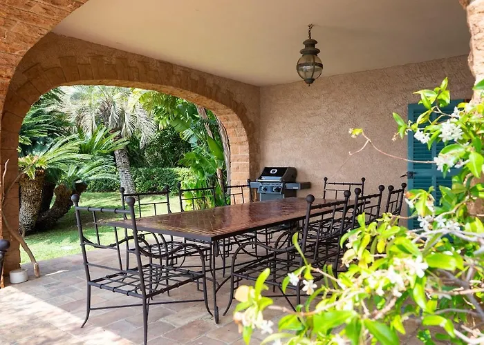 Вилла Les Volets Verts